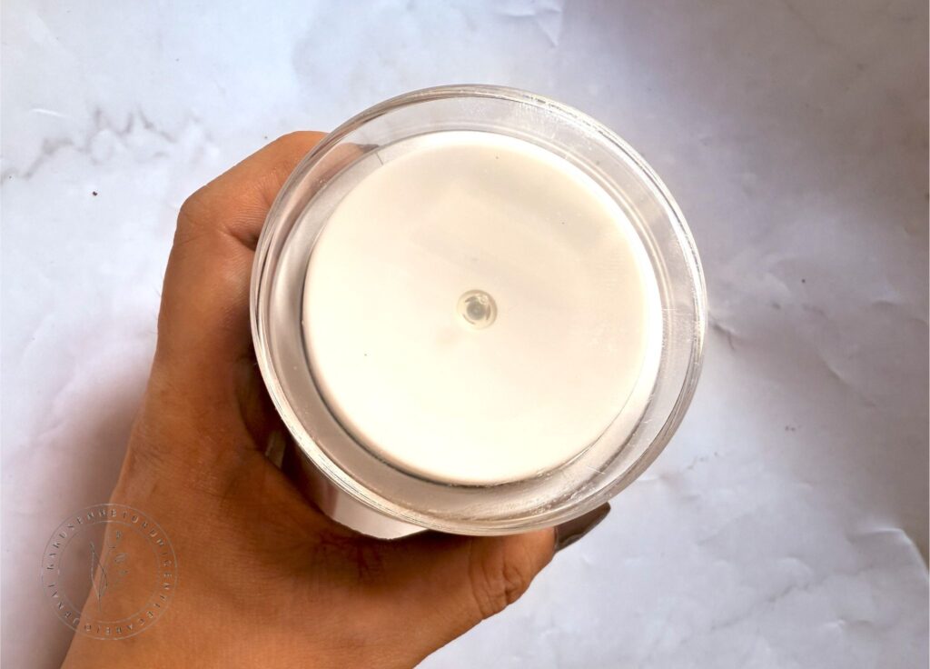 Murad（ミュラド）レチノール ユース ナイトクリームの容器