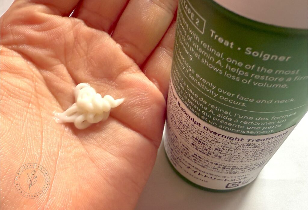 Murad（ミュラド）レチナール リスカルプ オーバーナイト トリートメントを手のひらに出してみた