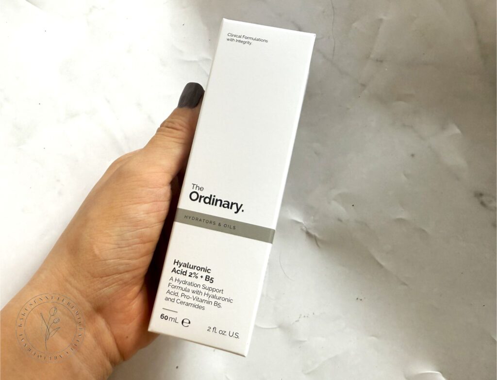 The Ordinary（ジ・オーディナリー）ヒアルロン酸2%＋B5の箱