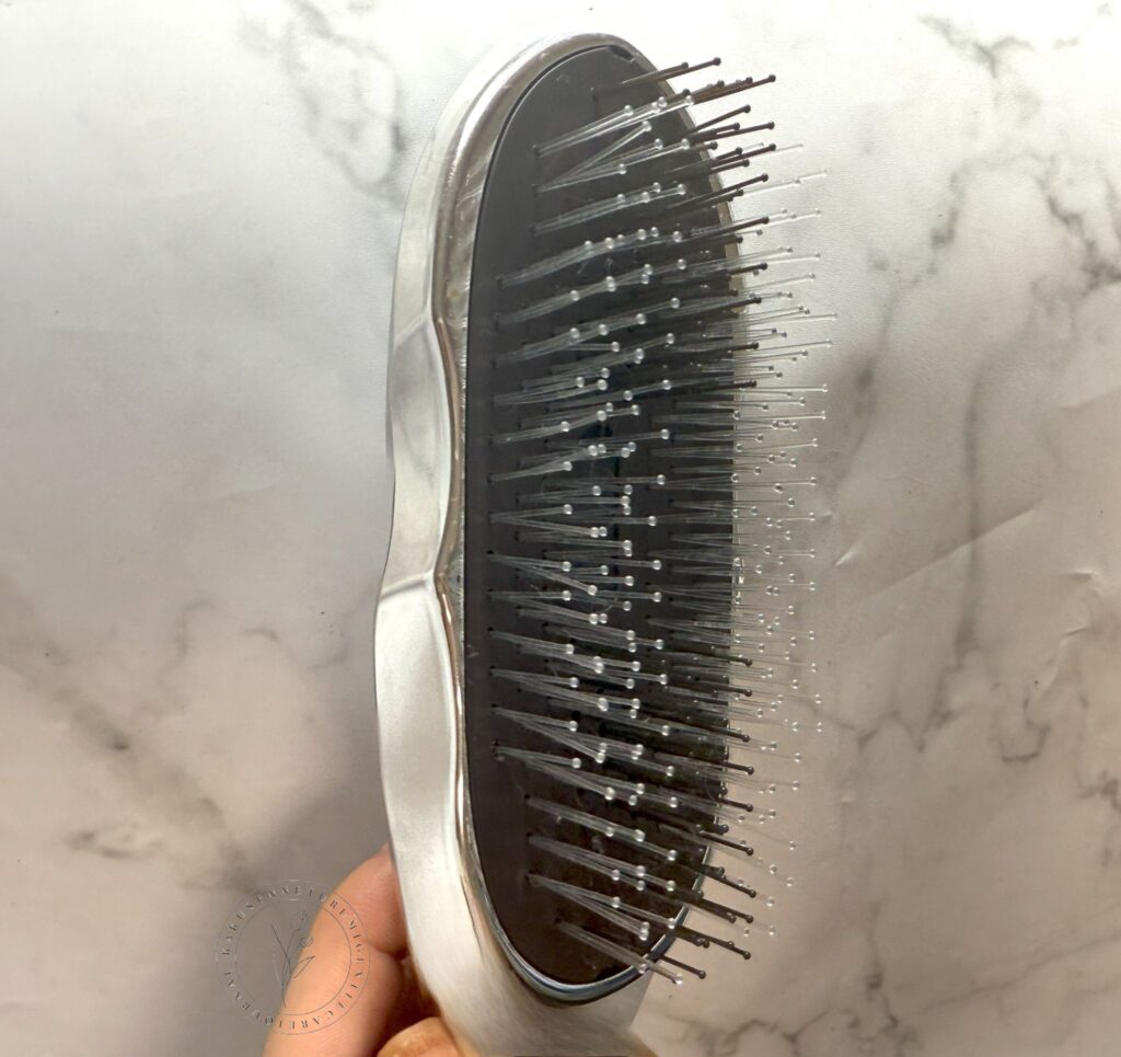 ReFa イオンケアブラシのブラシ面