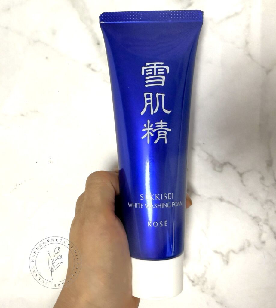 雪肌精の洗顔、ガチで名品だった件。ホワイトクリームウォッシュの濃密泡が肌を変える理由とは? 雪肌精ホワイトクリームウォッシュ